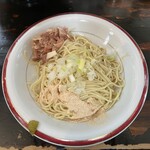 濃麺 海月 - 真鯛油とエビ粉の和え玉