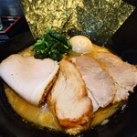 港南家 - 特製ラーメン