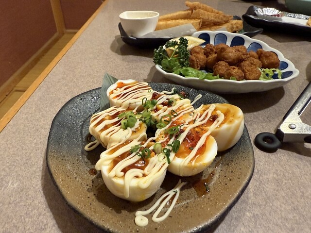 Tsubo Hachi Chikatetsu Shiroishi Eki Mae Ten