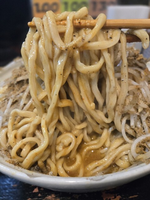 自家製太麺 ドカ盛 マッチョ 三ノ宮店 - 三宮（神戸市営）/ラーメン