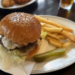 ファイヤーハウス - モッツァレラマッシュルームバーガー