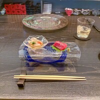 鮨 四 - 