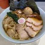 らぁめん 涼虎 - 特製涼虎らぁめん（全部のせ）醤油