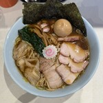 らぁめん 涼虎 - 特製涼虎らぁめん（全部のせ）醤油