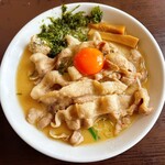 麺屋　たか - 甘めに味付けされた豚バラ肉が堪らなく美味しいです