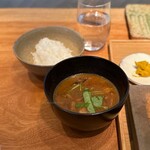 とんかつ乃ぐち - 赤みそ豚汁
      白ご飯