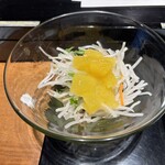 天ぷら 大坂屋 草哲 - サラダ   オレンジのせ