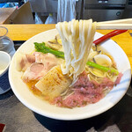 超純水採麺 天国屋 - 中西食品さんに特注した細麺