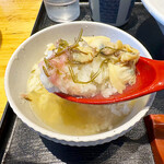 超純水採麺 天国屋 - スープを注いでお茶漬け風にしていただきます