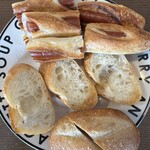 那須高原パンのいえ クーロンヌ - ウインナーフランス、プチフランス