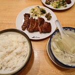 牛たん炭焼き 利久 - 