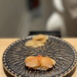 立ち食い鮨極 - 赤貝