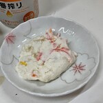 肉のまえかわ - サラダってだけ表示の本当はポテトサラダはボタッ！とした重い食感がたまりません