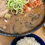 麺武 はちまき屋 - みそラーメン　チャーシュー3枚増し　キムチトッピング　　小ライス