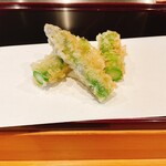 天ぷら たけうち - 朝採れのアスパラガス