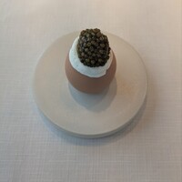 Jean-Georges Tokyo - 卵の中にゆるめのスクランブルエッグと上に贅沢キャビア！