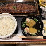 炭焼うな富士 - 「長焼膳」旨みが凝縮した追いダレ差しが嬉しい