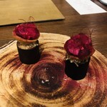 Cuisine OKU - 【Amuse bouche】鮪　紅大根　サブレ