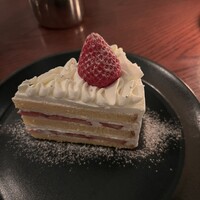 レストラン ラ・マーレ - 三浦産いちごのショートケーキ