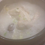 アリラン食堂 - 参鶏湯、2人前で2000円。