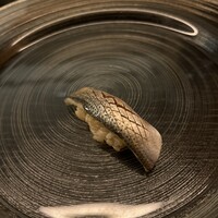 鮨 四 - 
