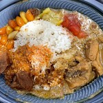 間借りカレー シモカワスパイス - ＊東京ナシレマスペシャル盛り（¥1,650）