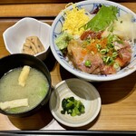 うまい魚が食べたくて - 賄い丼@1,000漬け丼