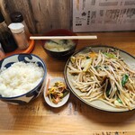 栗原軒 - レバニラ炒め('_'?)