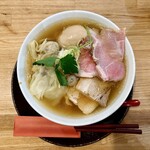 手打ち正麺 Hachimitsu - 