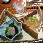 一の膳【食前酒替り】季節の健康酢【先付】冬瓜鳥そぼろ餡かけ（刻み湯葉）【お造り】鯛、メカジキ