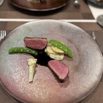 Cuisine Lien - ブルガリア産 鴨のグリル
      山椒風味のポワヴラード
      ※赤ワインと