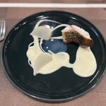 Cuisine Lien - 東京湾の黒鯛と蕪
      アサリのクリームソース
      ※白ワインと