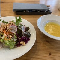 ヴィラブランシュ - ランチセットのサラダとスープ