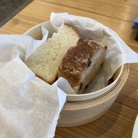 ヴィラブランシュ - 糀のパンと、ドライフルーツのパン