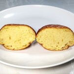 C'EST UNE BONNE IDEE - マラサダドーナツ プレーン 断面