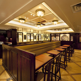 8名様テーブル席