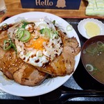 人生食堂 こばやし - チャーシューエッグ丼