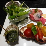 ビルボードライブ大阪 - 2014.07　前菜、サザエ、野菜サラダ、ビーフロースト寿司、フォカッチャ