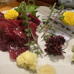 味のまる藤 - 鯨、さより刺身