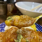 ヌードル＆スパイスカレー 今日の1番 - パインちゃんが写ってます！