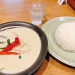 タイ屋台料理＆ヌードル オシャ - 