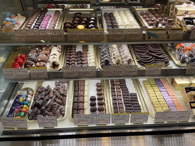 Leonidas Nagoya Oosu Ten photo 2