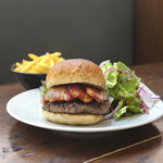 常陸野WAGYUベーコンバーガー