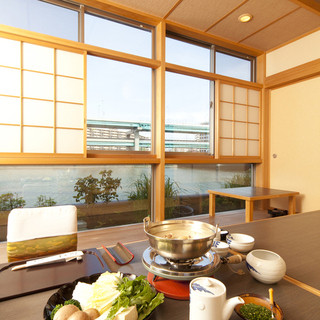 A long-established restaurant along the Mikasa River