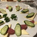 フーディングバー・アリア - 