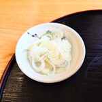 やぶ善 - 葱は別皿で提供してくれる、お店の心遣い。