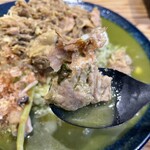 ジャパニーズ スパイス カリー ワッカ - ルーの中には岩中豚