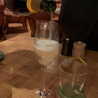 ザ タヴァン グリル＆ラウンジ - 