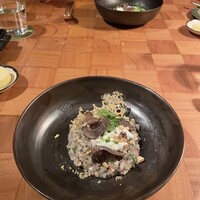 ザ タヴァン グリル＆ラウンジ - 