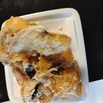 ふく処 さかい - フグの唐揚げをお塩で頂きます。